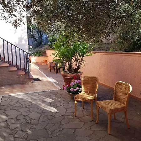 Affittacamere Il Giardino Vendégház Caldana